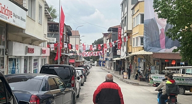 Dinar'da Vatandaş: 'Kemal Kılıçtaroğlu'nun Posteri Yok'