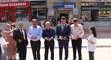 Belediye Başkanımız Nihat Sarı, BİLSEM Resim Sergisin açılışını gerçekleştirdi