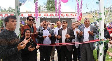 Dinar'da Masal Kır Düğün Bahçesi açıldı