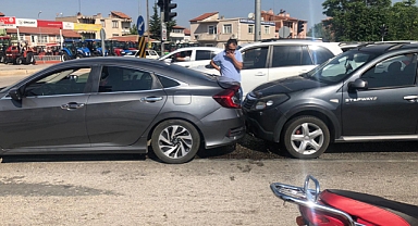 Dinar Opet Kavşağı Işıklarında Kaza