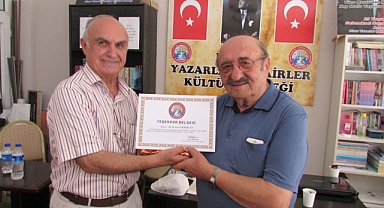ŞAİR VE YAZARLAR DERNEĞİ AHDE VEFA PROGRAMINI 5.Sİ YAPILDI