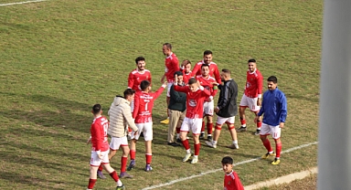Dinar Belediye Sporumuz 3 puanı hanesine yazdırdı