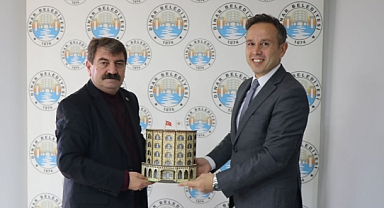 Yeni Emniyet Müdürü Erdal Yanık, Nihat Sarı'yı ziyaret etti