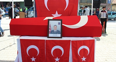 Dinar'da Uzman Çavuş Alper Nuri Çil, Göz Yaşları ile Toprağa Verildi