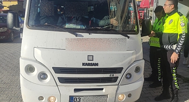 Dinar'da Okul Servis Araçları Denetlendi