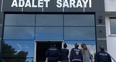 Dinar Emniyeti Cumartesi Pazarında Yankesicilik Yapan 2 Kadını Yakaladı