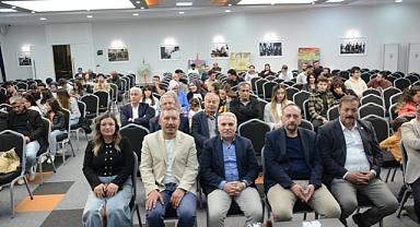 Dinar'da Kum Sanatı Gösterisi ve Şiir Dinletisi Halkımızdan Yoğun İlgi Gördü