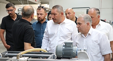 “Belediye Başkanımız Veysel Topçu organize Sanayi Bölgesinde İncelemelerde Bulundu“