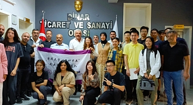 ÇİN TSİNGHUA ÜNİVERSİTESİ ÖĞRETMEN VE ÖĞRENCİLERİNDEN DİNAR TİCARET VE SANAYİ ODASINA ZİYARET