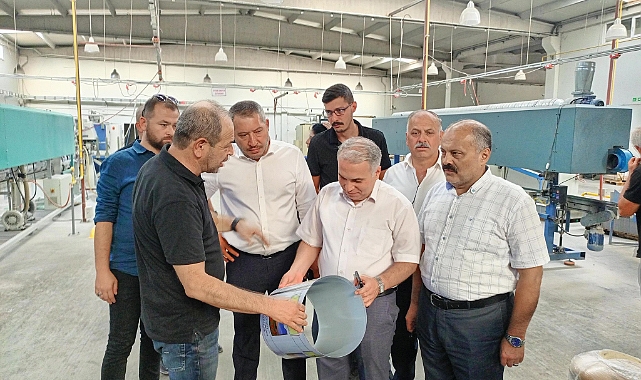 DİNAR OSB YÖNETİM KURULU DİNAR KAĞITÇILIK VE TENSAN TENEKE FABRİKALARINI ZİYARET ETTİ.