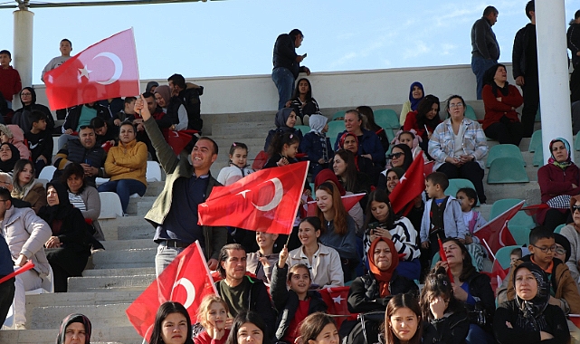 29 Ekim Cumhuriyet Bayramı, ilçemizde coşkulu ve anlamlı etkinliklerle kutlandı. 