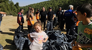 “Çevre Temizliği: Geleceğimiz İçin Ortak Sorumluluk”