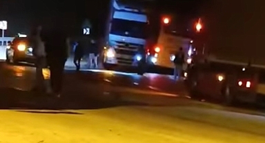 Otobüs İle Tır Kafa Kafaya Çarpıştı: 18 Yaralı