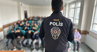 Afyonkarahisar’da “SİBERAY” Kapsamında Öğrencilere Siber Güvenlik Eğitimi