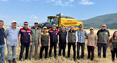 Afyonkarahisar’da İlk Hububat Hasadı Dinar’da Başladı