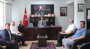 İlçemizin Meslek Oda Başkanlarından Kaymakamımız Uğuz’a Hayırlı Olsun Ziyareti