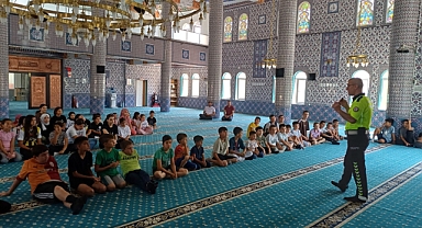 Afyonkarahisar Emniyetinden Çocuklara Uygulamalı Trafik Eğitimi
