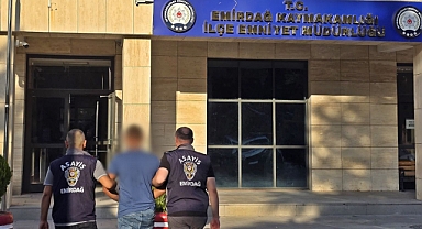 Aranan Hükümlü Yakalanarak Cezaevine Teslim Edildi