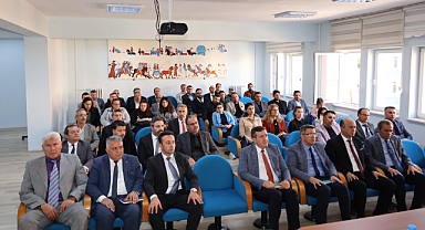 Dinar'da Okul Müdürleri Toplantısı Gerçekleştirildi