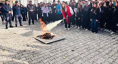 Dinar Gevher Nesibe Mesleki Anadolu Lisesinde Afet Bilinci: Öğrenciler İçin Deprem Tatbikatı!