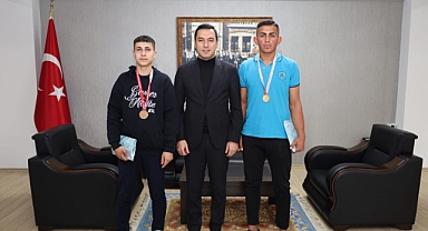 ÖĞRENCİLERİMİZDEN BİLEK GÜREŞİNDE İL DERECELERİ