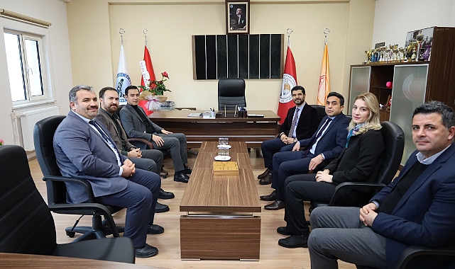 Kaymakamımız Hasan UĞUZ’dan Dinar MYO ve Uygulamalı Bilimler Yüksekokulu’na Ziyaret