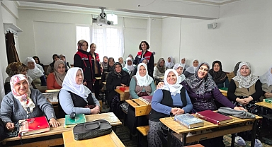 Afyonkarahisar’da Kadın Çiftçilere Yönelik Eğitimler Sürüyor