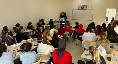 Afyonkarahisar Emniyetinden İlçelerde Narkotik Farkındalık Faaliyeti