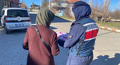 Afyonkarahisar İl Jandarmasından Salar’da KADES ve Kadına El Kalkamaz Bilgilendirmesi