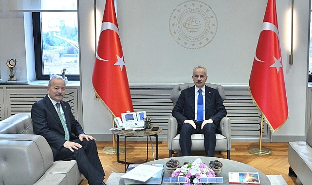 MHP Afyonkarahisar Milletvekili Mehmet Taytak, Ulaştırma ve Altyapı Bakanı Abdulkadir Uraloğlu’nu Ziyaret Etti