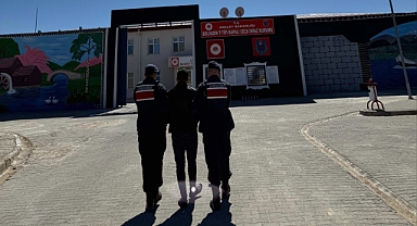 Afyon’da 19 Yıl Hapis Cezası Bulunan Şahıs Jandarma Tarafından Yakalandı
