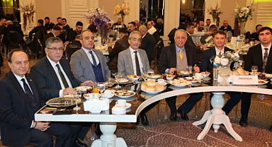 Afyonkarahisar Esnaf ve Sanatkârlar Odaları Birliği İftar Programında Protokol ve Esnaf Bir Araya Geldi