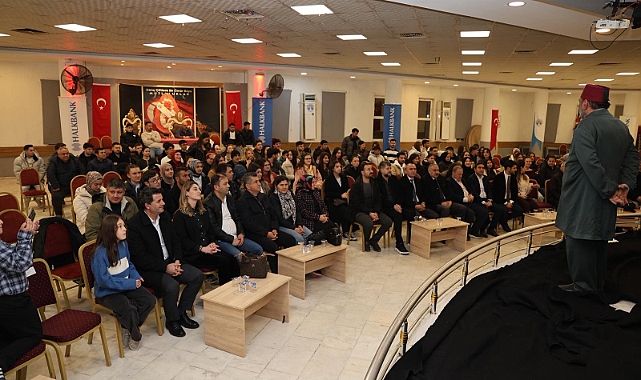 Dinar’da İftar Programı ve “Firavunla Yüz Yüze” Tiyatrosuna Yoğun İlgi!