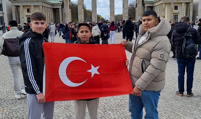 Dinar METEM Öğrencileri Avrupa Stajında